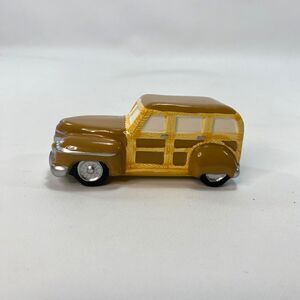 Department 56 Village Woody Station Wagon Snow Village 5136-5 Retired 1988